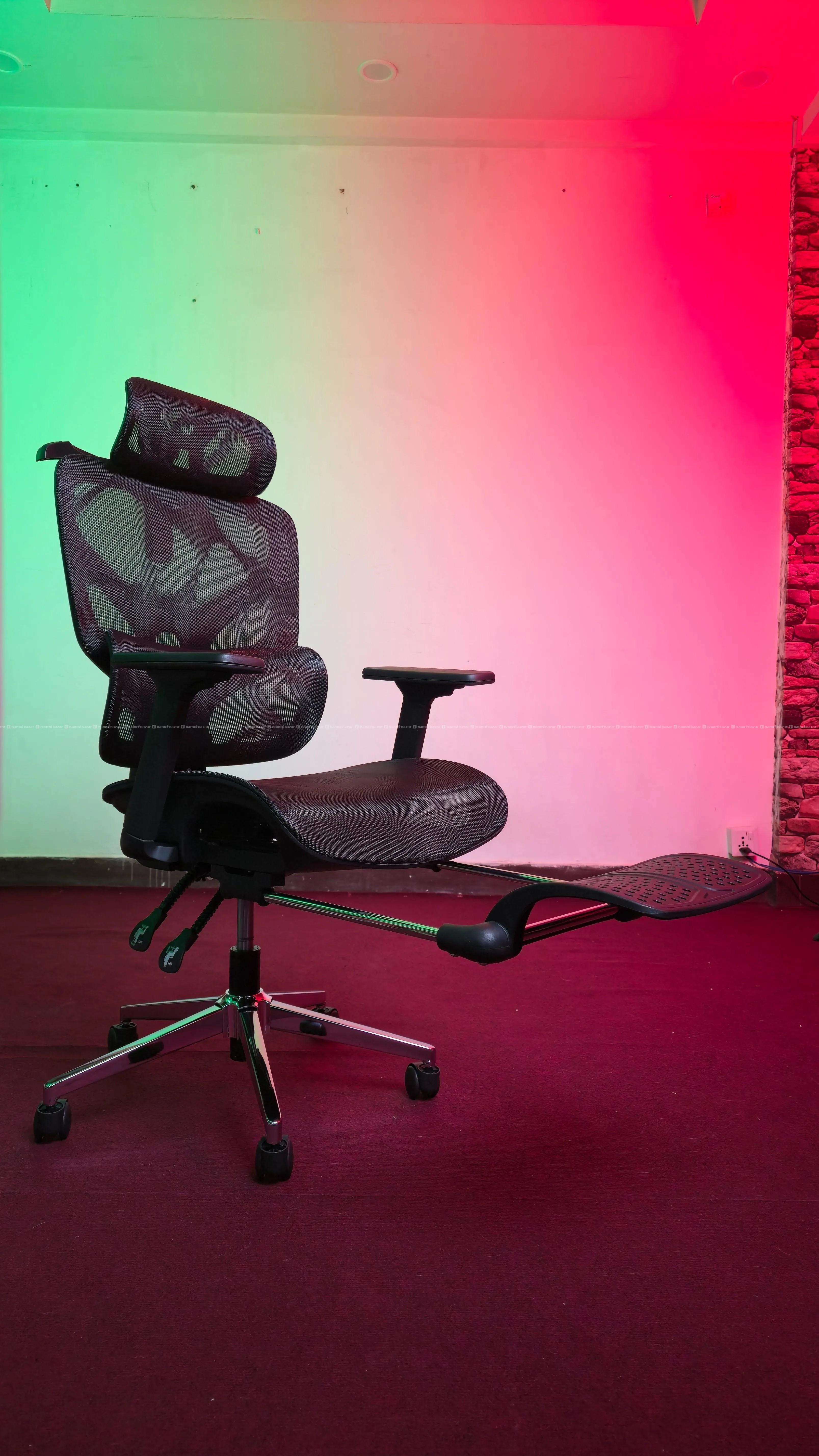 4D Dragon Pattern Ergonomic Chair with Leg Rest