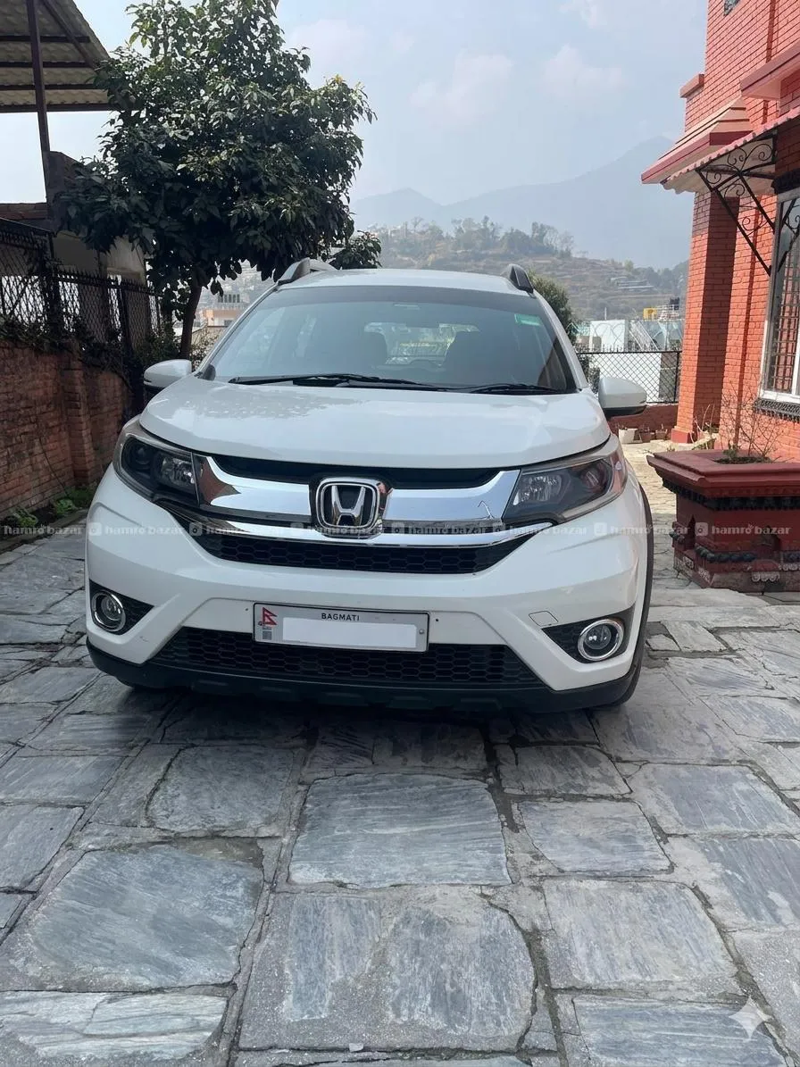 Honda BRV SUV for sale 7 seater