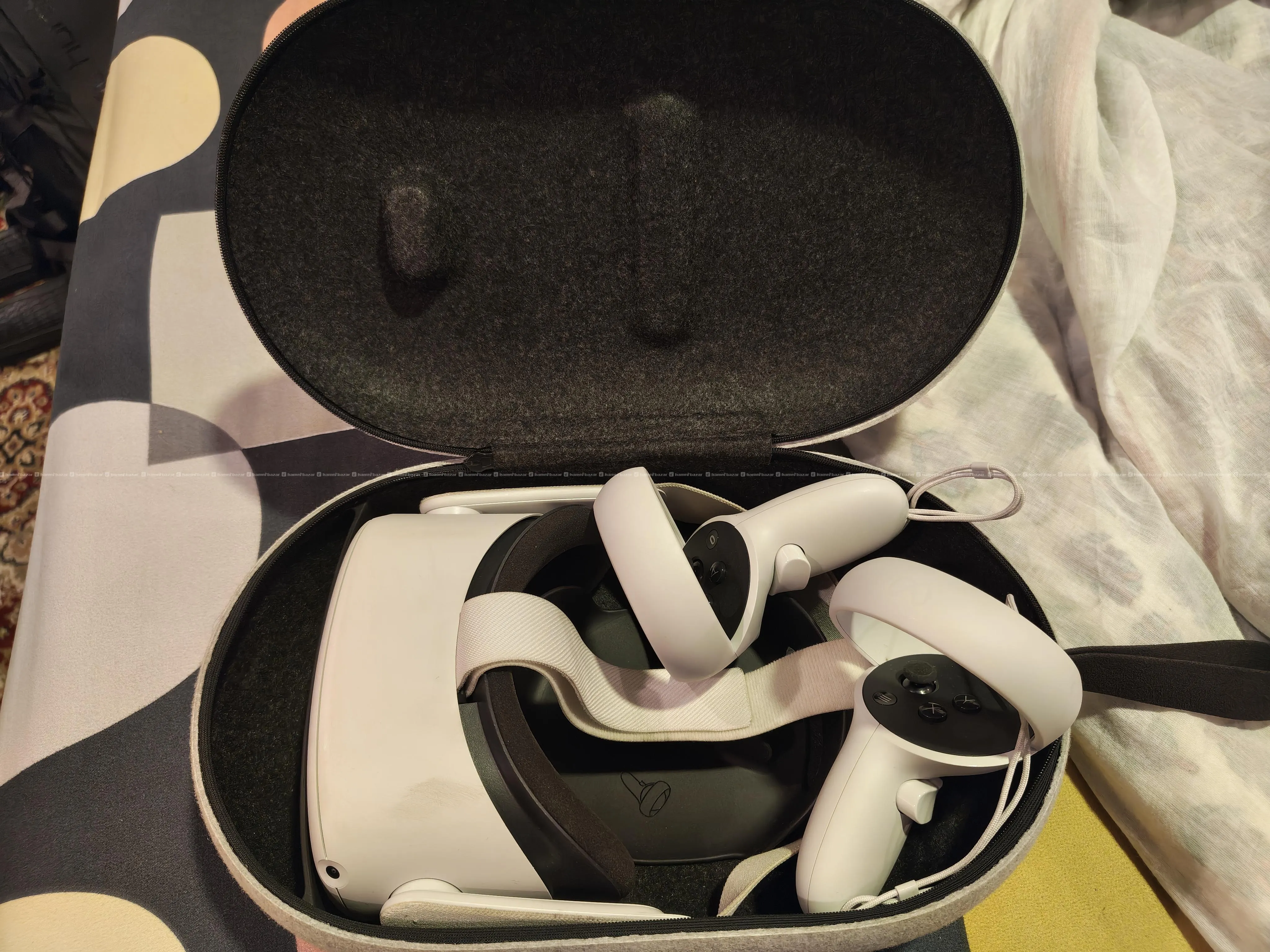 Meta Quest 2 VR headset Virtual Reality Headset