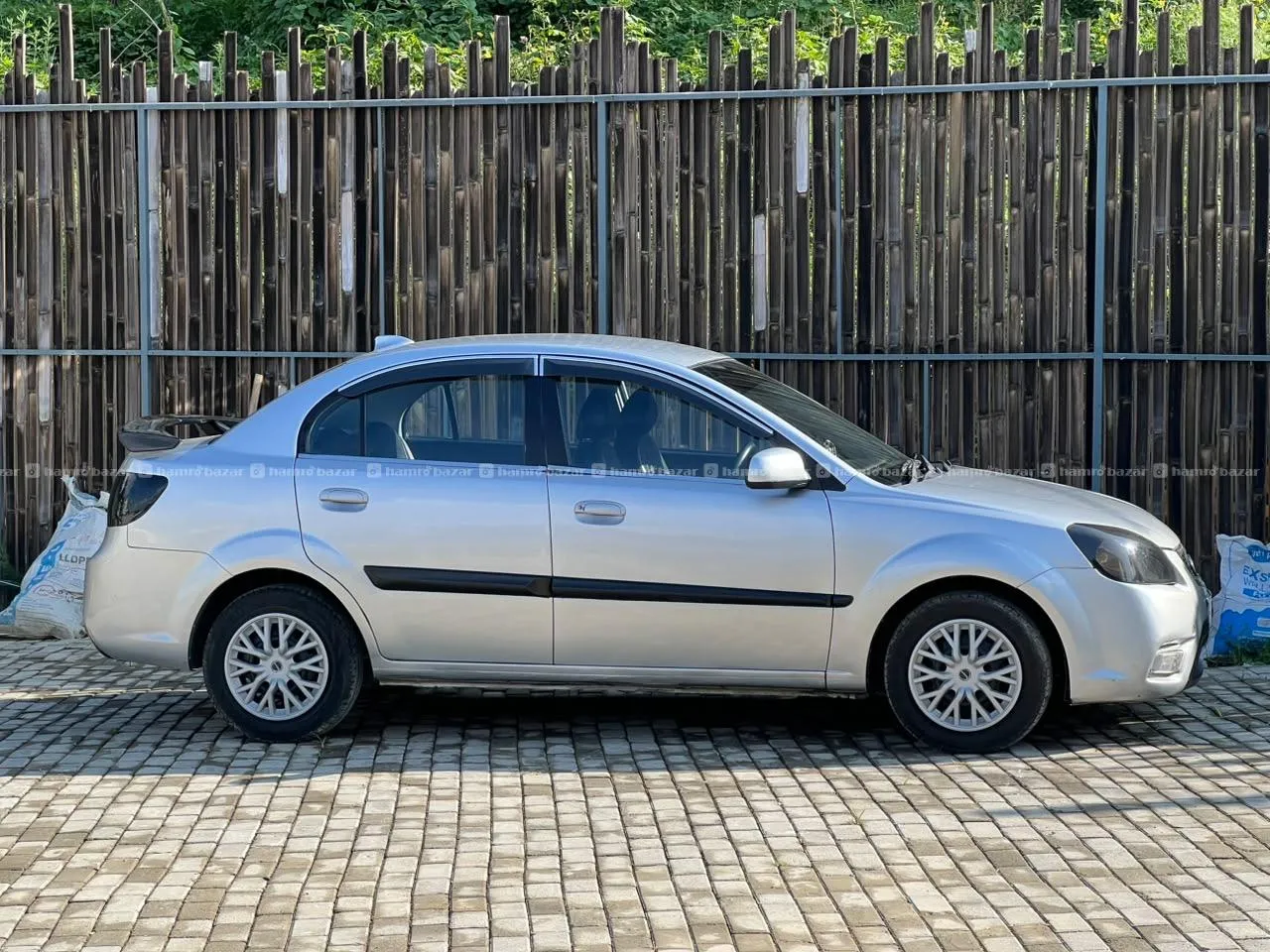 KIA RIO LUXURIOUS SEDAN CAR
