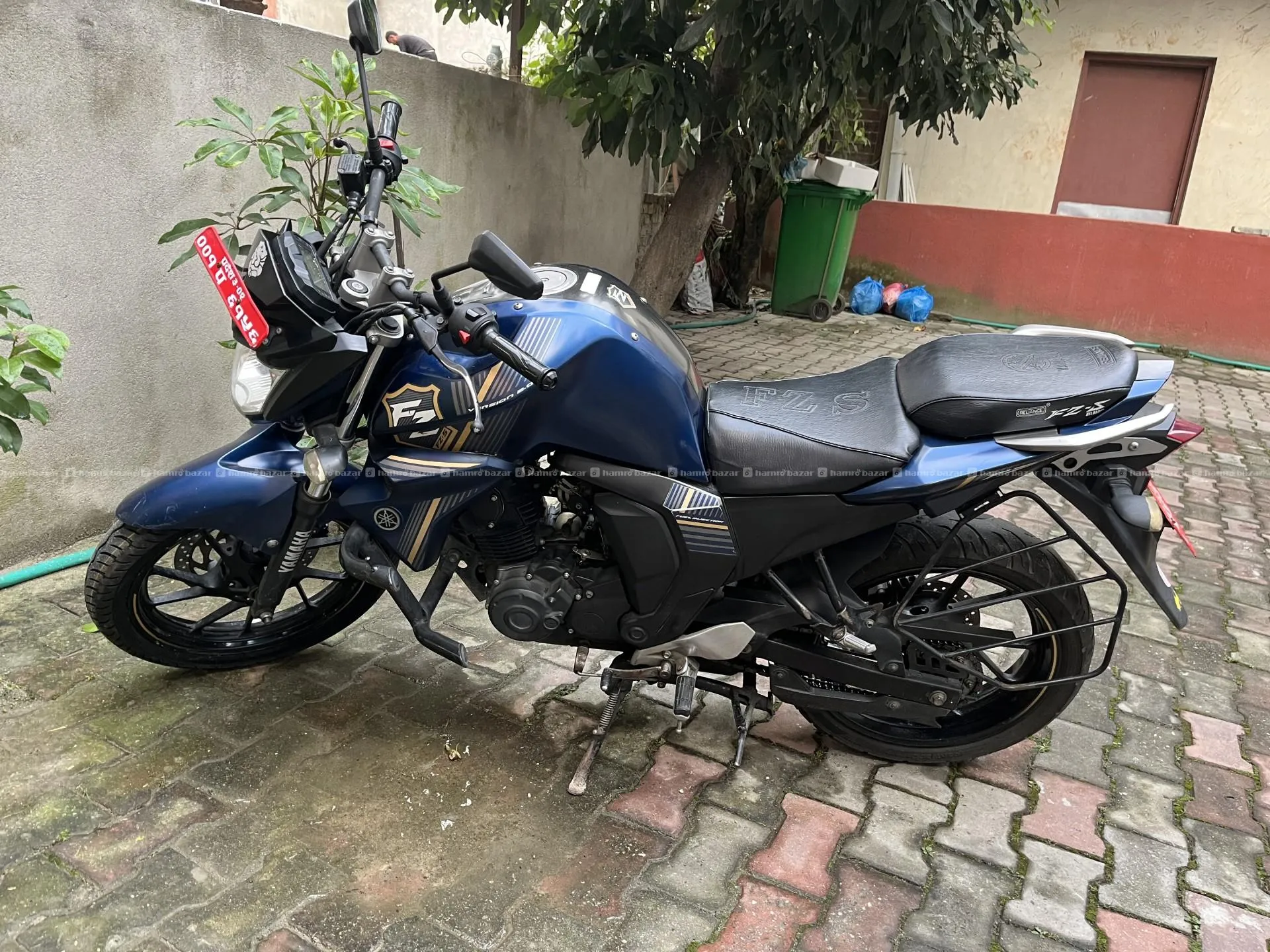 YAMAHA FZS V2 Bike 102 Lot on Sale