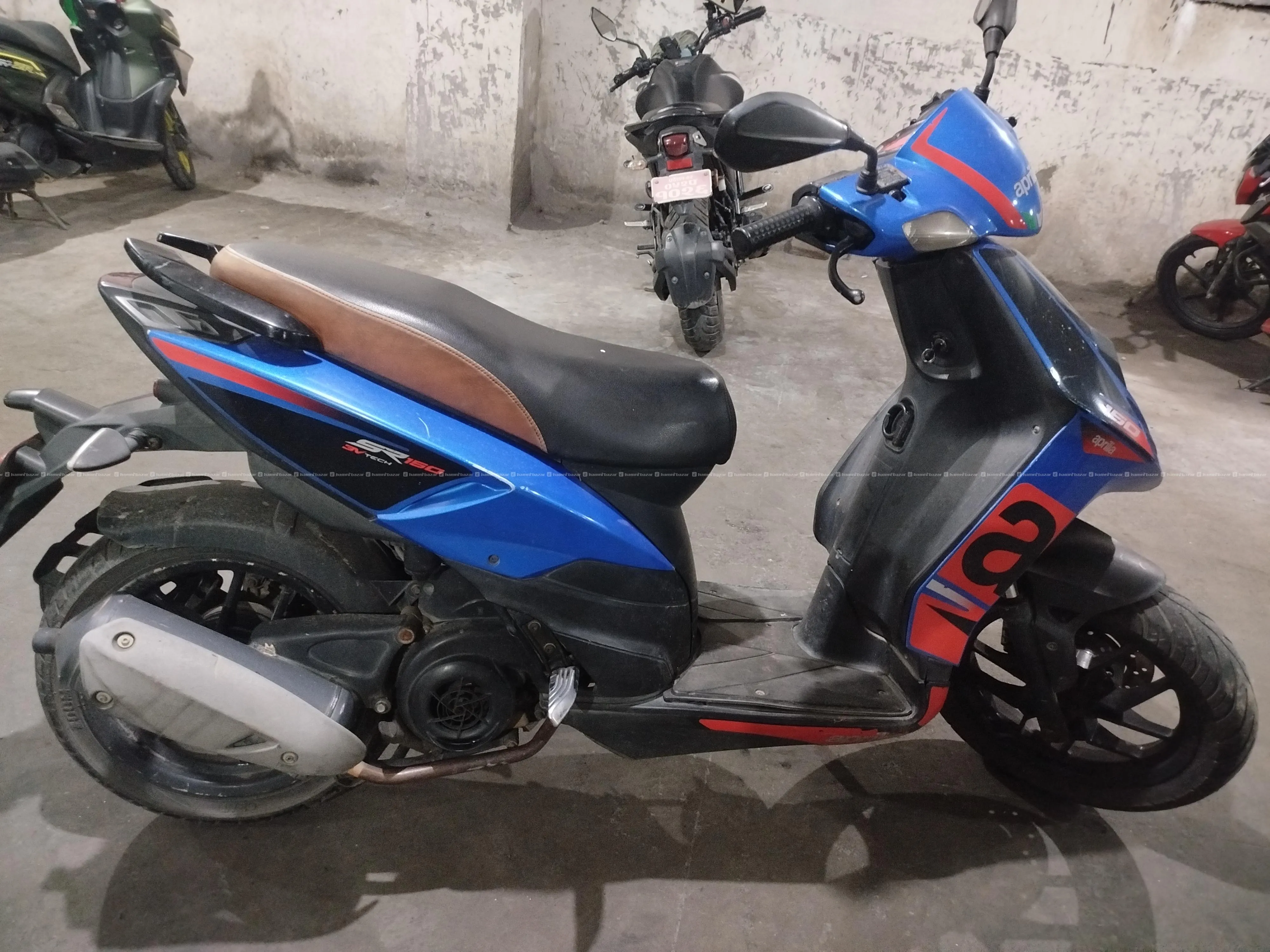 Aprila Scooter 3