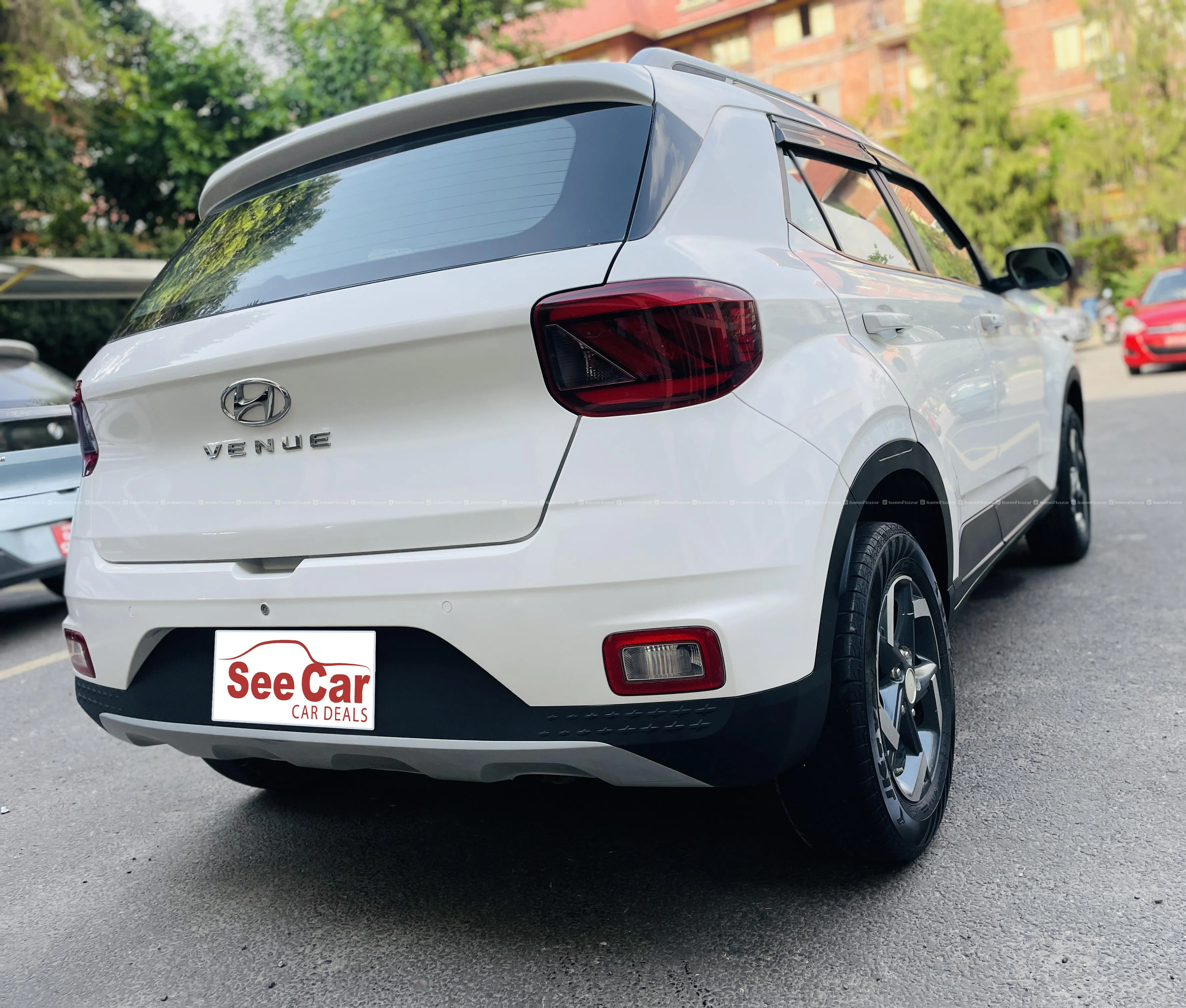 Hyundai Venue 1.2 S 2021 Model 3