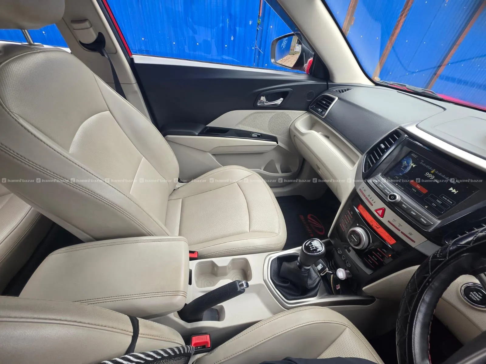 Mahindra XUV 300 W8 Optional 4