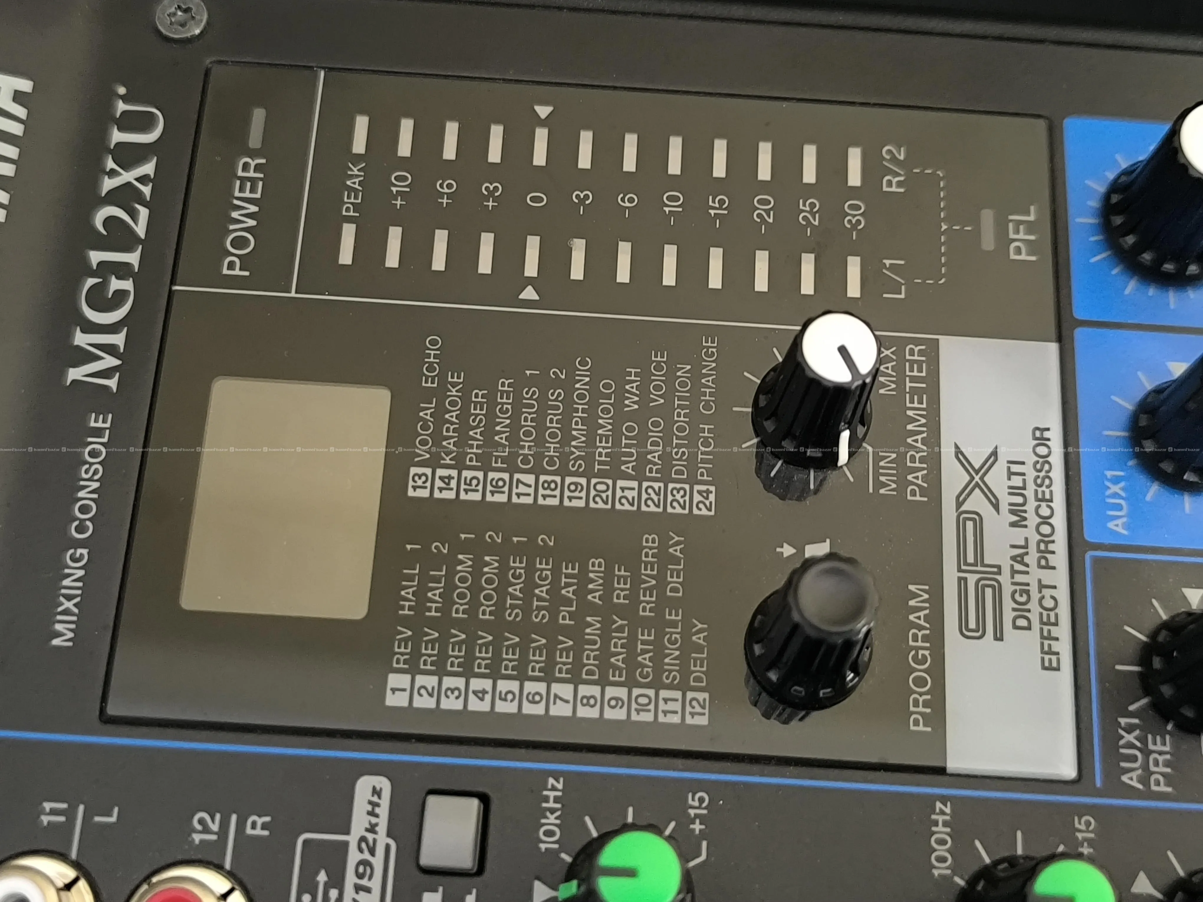 Yamaha MG12XU 12-Input Mixer 4
