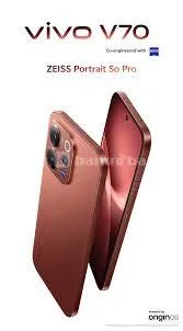 Vivo V70 (12/256GB)
