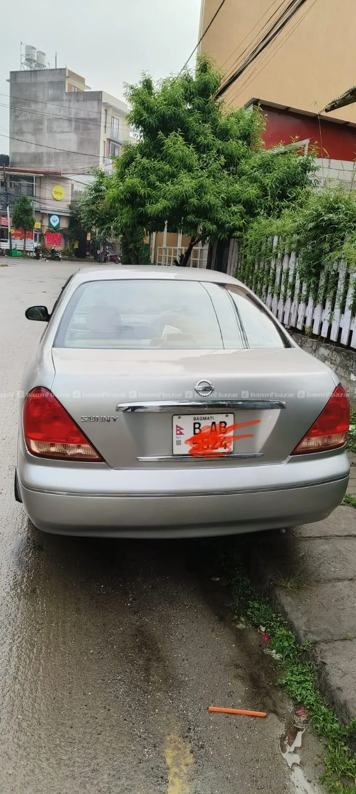 Nissan Sunny Super Salon - Single Owner 3