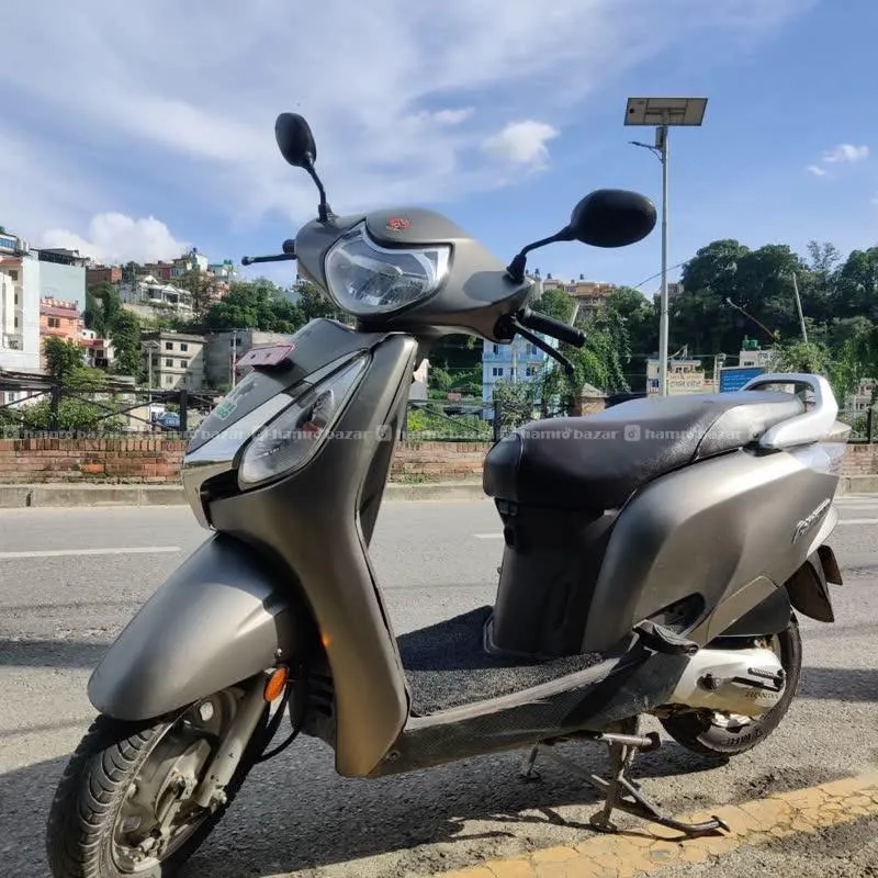 Honda Aviator scooter 126lot fresh