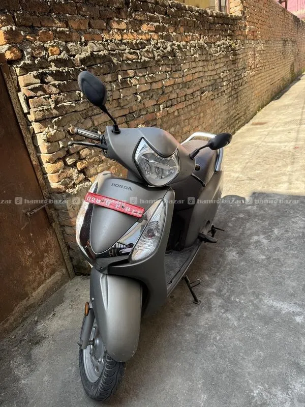 Aviator scooty