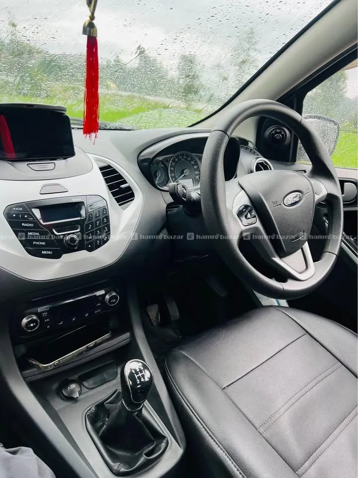 FORD FIGO TITANIUM TDCI 6